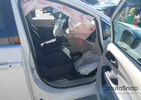 2024 Chrysler Voyager Lx z USA, uszkodzony, nr VIN 2C4RC1CG4RR141427